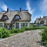 Prázdninový dům Mee H R Zeit 07 Klein Stresow Ruegen By Ruyastay Putbus