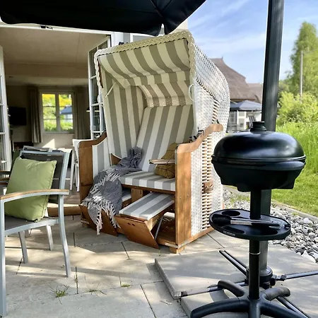 Holiday home Mee H R Zeit 07 Klein Stresow Ruegen By Ruyastay *