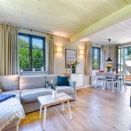 Holiday home Mee H R Zeit 07 Klein Stresow Ruegen By Ruyastay *